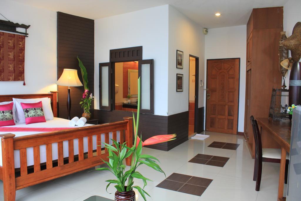 Mook Anda Hotel Phuket Esterno foto