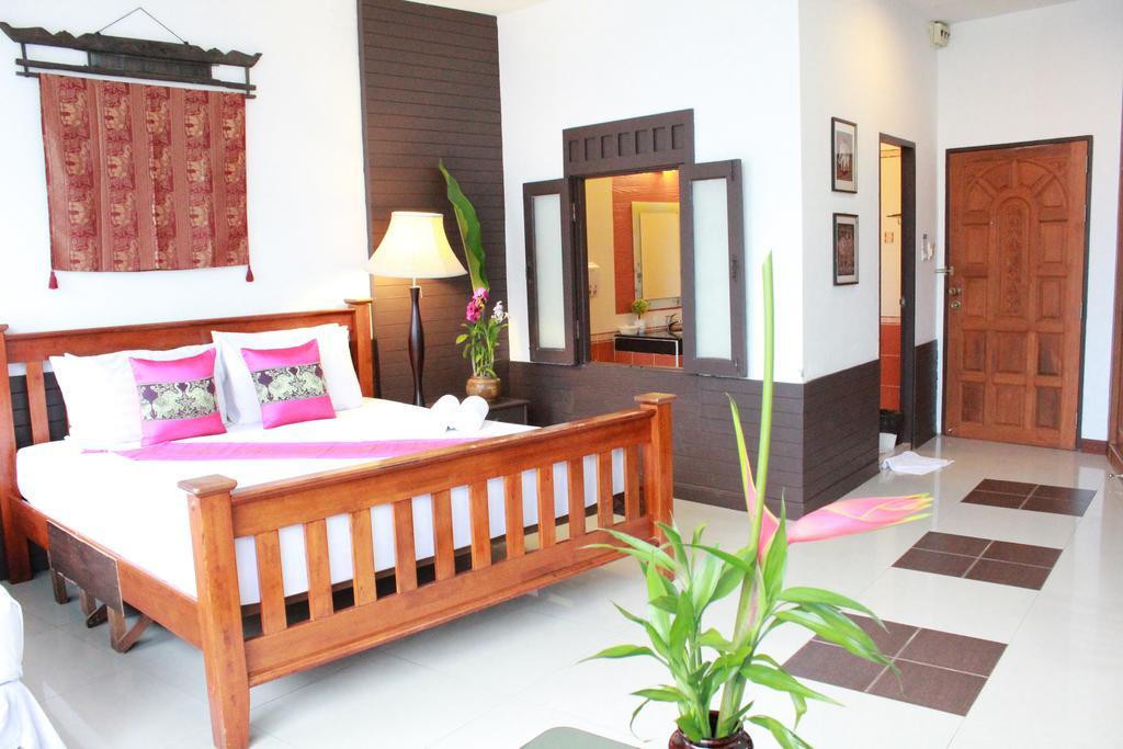 Mook Anda Hotel Phuket Esterno foto